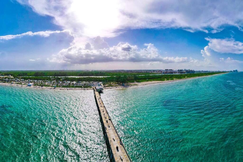 Home With A Pool Close To Beach And Fll Airport Pool Heated October- March Fort Lauderdale Dış mekan fotoğraf