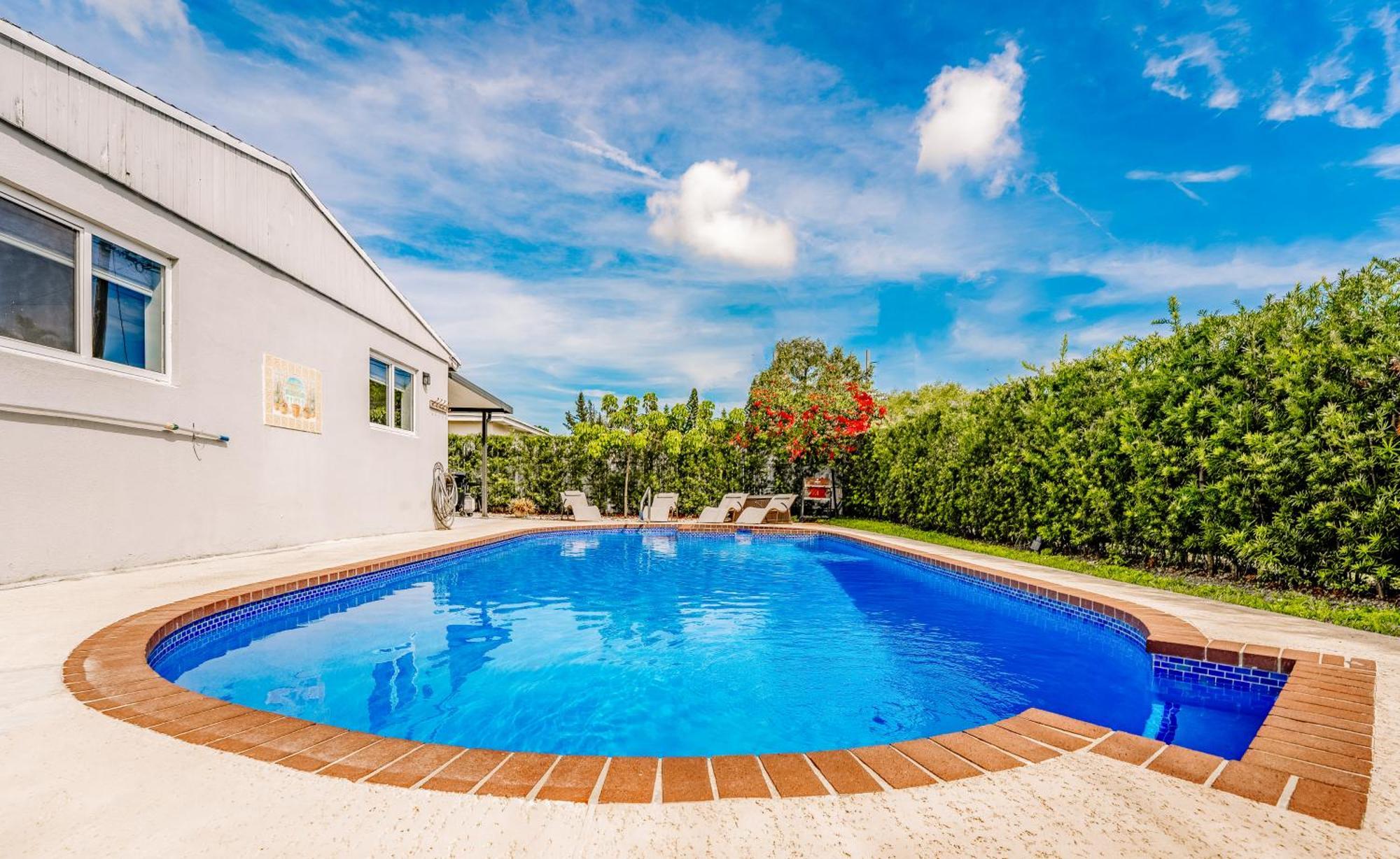 Home With A Pool Close To Beach And Fll Airport Pool Heated October- March Fort Lauderdale Dış mekan fotoğraf